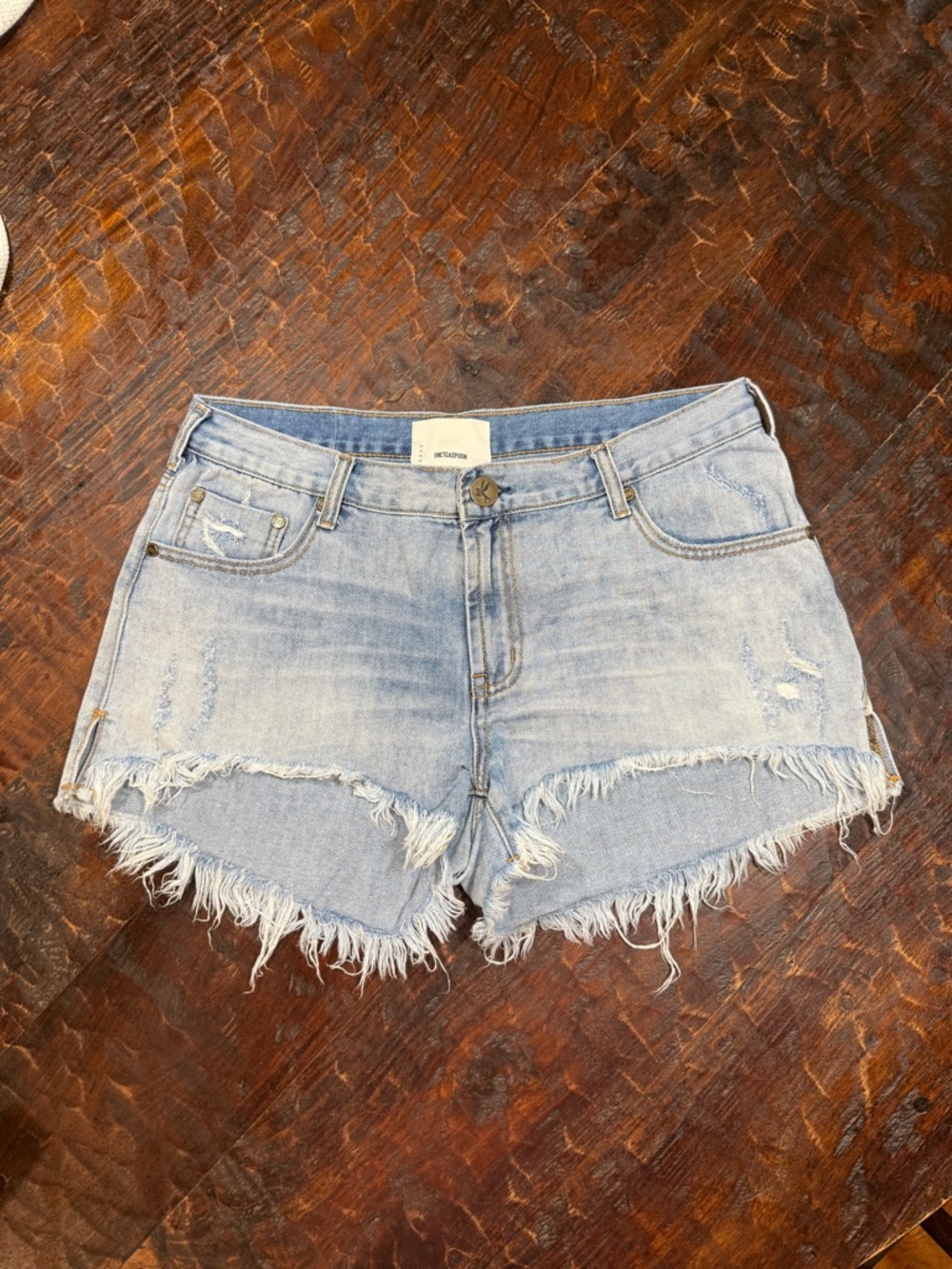 One Teaspoon Marlons shorts, size 30